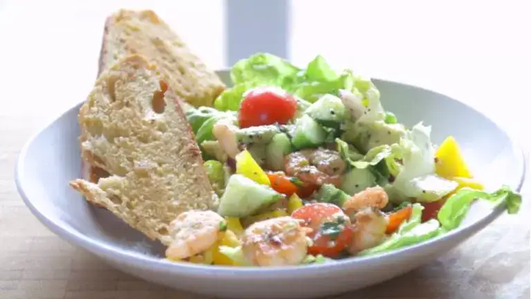 Healthy Prawn and Avocado Salad Recipe